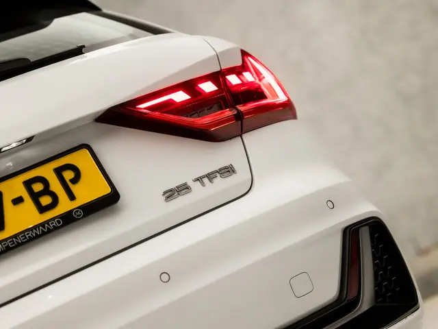 Audi A1 Sportback 25 TFSI S-Line Sport 2021 Benzine 27