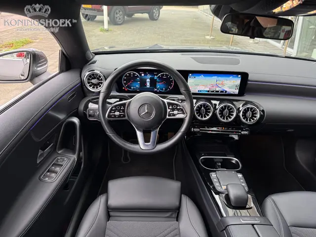 Mercedes-Benz CLA 180 AMG Line 2023 Benzine 11