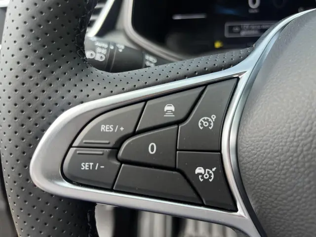 Mitsubishi Colt 1.0T MT First Edition 2024 Benzine 9