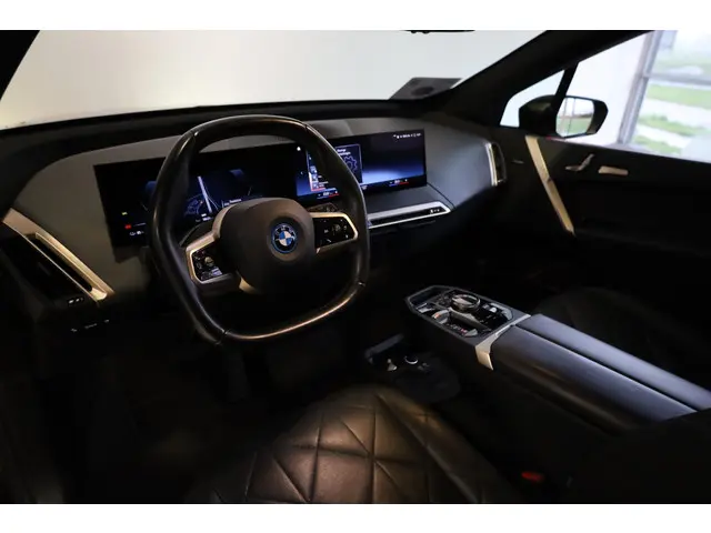 BMW iX xDrive40 2022 Elektrisch 7