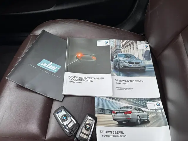 BMW 5 Serie 528i Luxury Edition AUTOMAAT!! 2015 Benzine 22