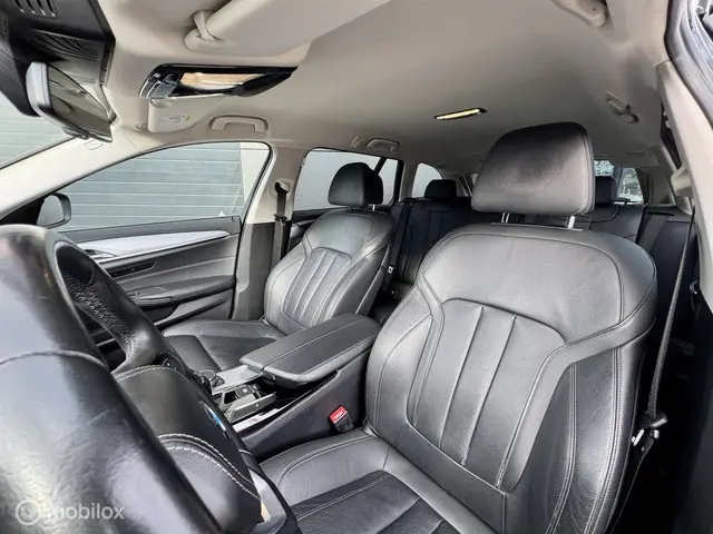 BMW 5 Serie Touring 520i High Executive 2018 Benzine 18