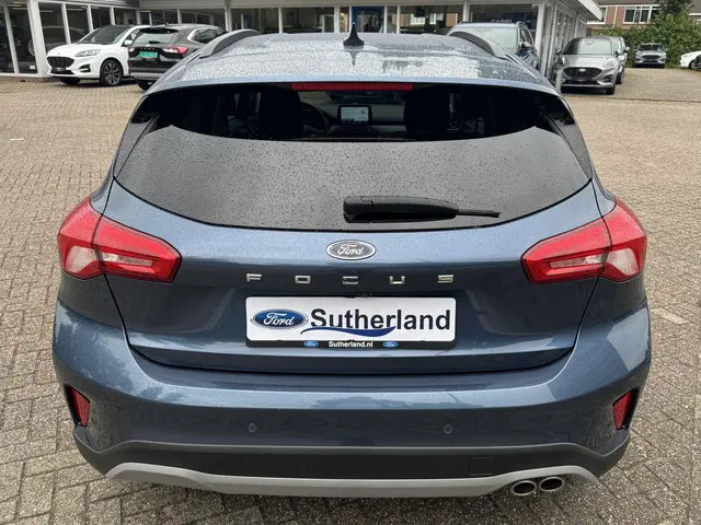 Ford Focus 1.0 EcoBoost Active Business 2021 Benzine 6