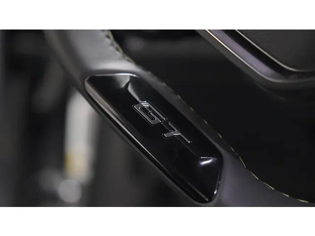 Peugeot 2008 PureTech 130 EAT8 GT 2024 Benzine 43