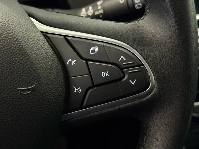 Renault Mégane 1.3 TCe 140 EDC Intens 2022 Benzine 21