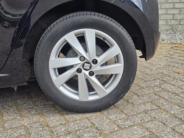 SEAT Mii 1.0 Sport Connect Airco/Ccr/Pdc 2016 Benzine 4