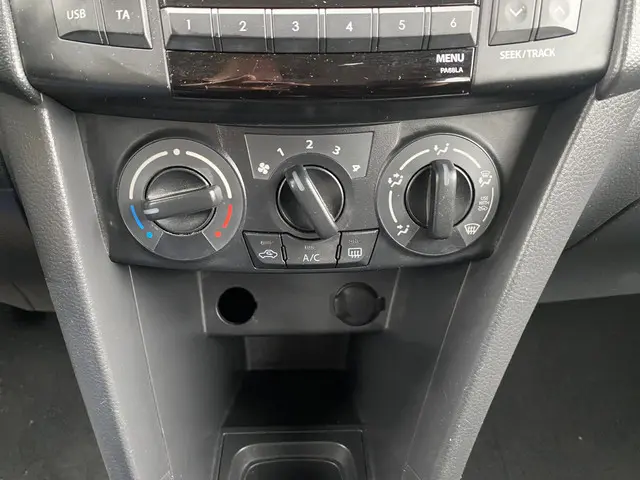 Suzuki Swift 1.2 Bandit EASSS 2013 Benzine 20