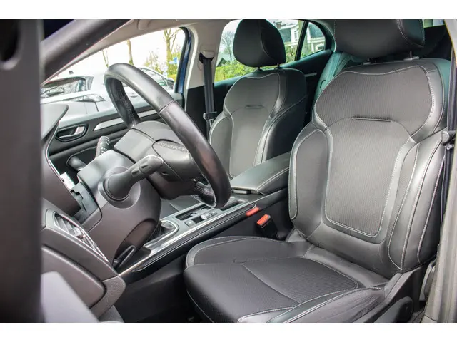 Renault Mégane 1.3 TCe Intens 2021 Benzine 4