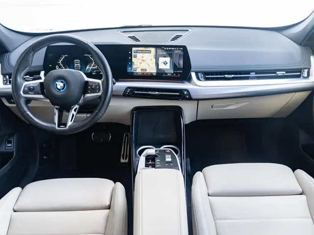 BMW iX1 xDrive30 2023 Elektrisch 7