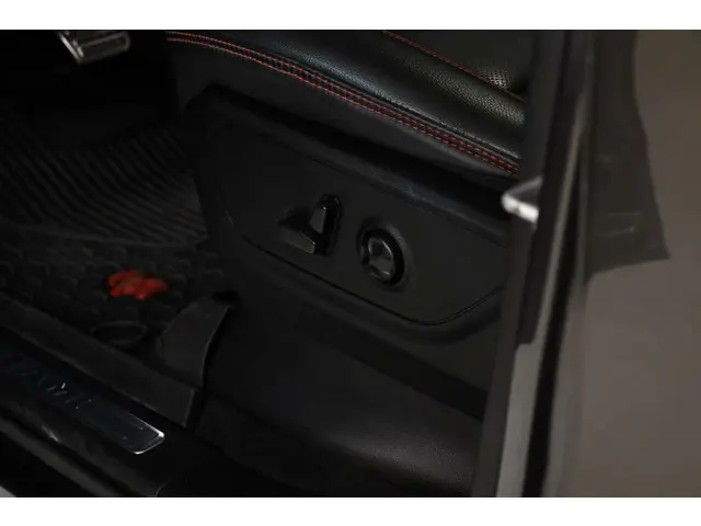 Dodge Ram 1500 4X4 6.2 V8 4x4 Crew Cab TRX 2022 Benzine 42