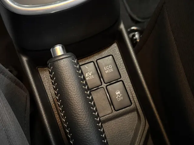 Toyota Yaris 1.5 Hybrid Aspiration 2018 Hybride Benzine 13