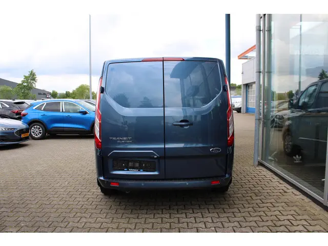 Ford Transit Custom 300 2.0 TDCI L1H1 Limited 2023 Diesel 4