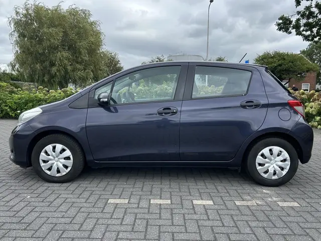 Toyota Yaris 1.3 VVT-i Comfort 2012 Benzine 11