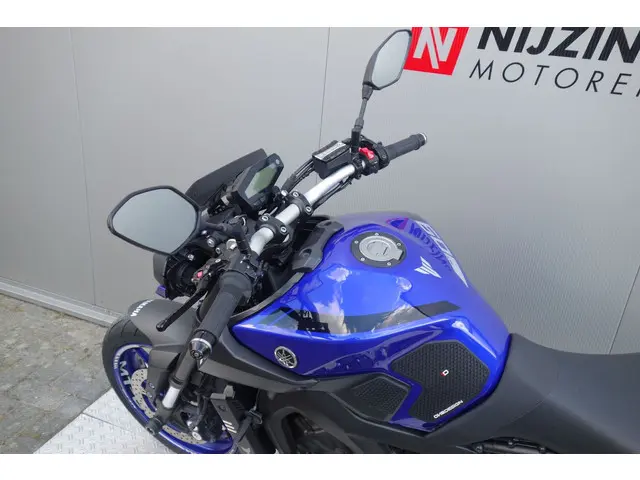 Yamaha MT 09 ABS 2017 Benzine 21