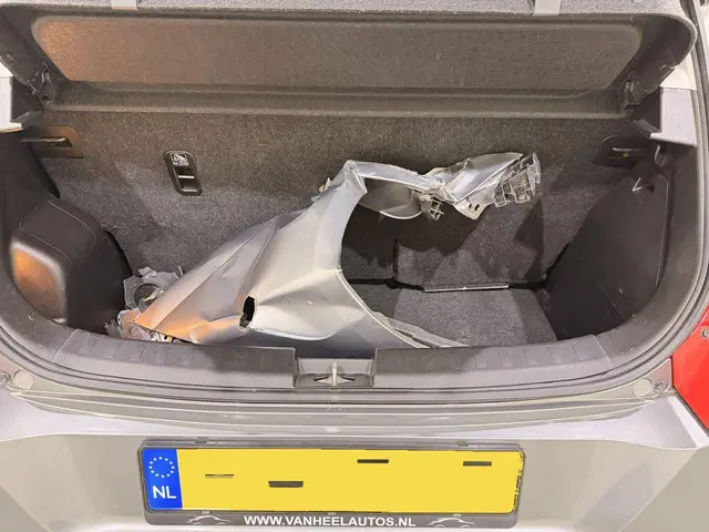 Suzuki Swift 1.6 Sport Clima/Navi 2016 Benzine 39