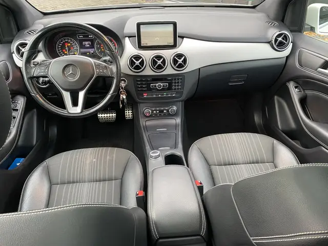Mercedes-Benz B-Klasse 180 Prestige 2014 Benzine 9