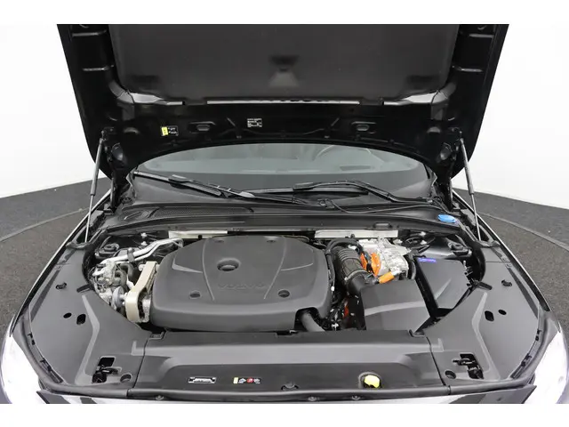 Volvo V90 2.0 T8 AWD R-Design 2021 Hybride Benzine 39