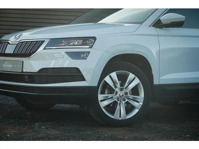 Škoda Karoq 1.5 TSI ACT Style Business 2019 Benzine 23