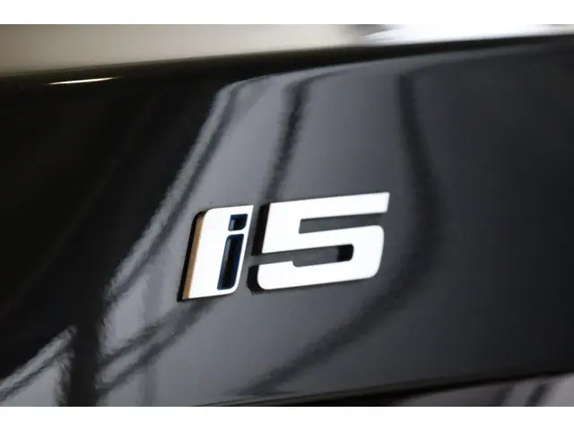 BMW i5 Sedan eDrive40 2024 Elektrisch 32