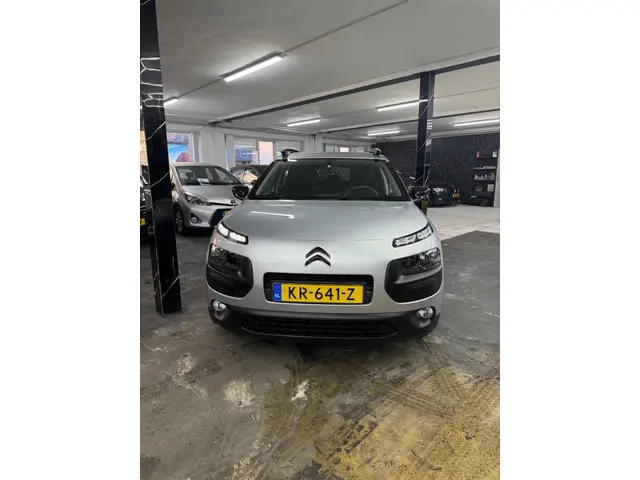 Citroën C4 Cactus 1.2 PureTech Feel 2016 Benzine 2
