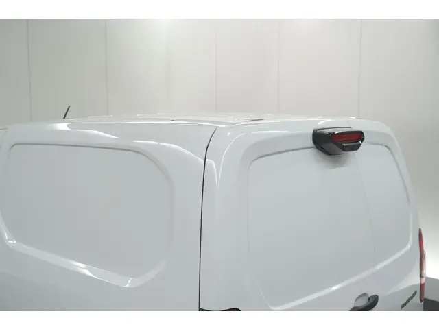 Peugeot Partner 1.5 BlueHDi 100 S&S L1 2024 Diesel 23