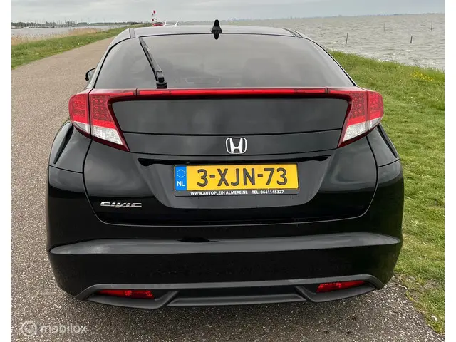 Honda Civic 1.4 Sport Business Edition 2014 Benzine 8
