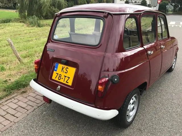 Renault 4 R 4 L In nieuwstaat 1984 Benzine 4