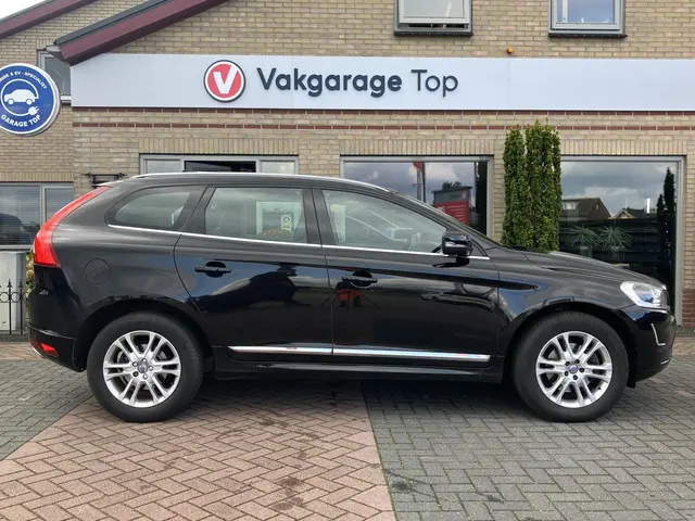 Volvo XC60 2.0 D4 FWD Ocean Race 2015 Diesel 10