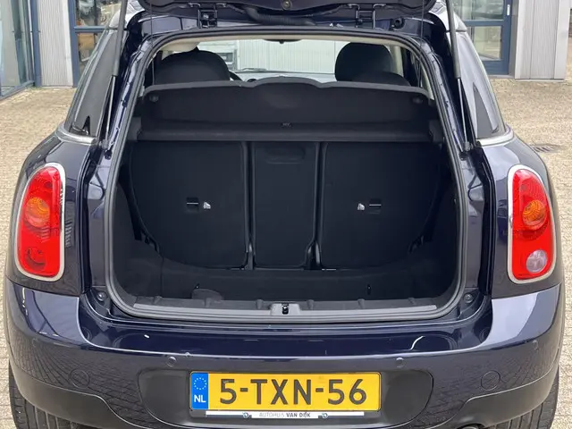 MINI Countryman 1.6 One Knockout Edition 2014 Benzine 26