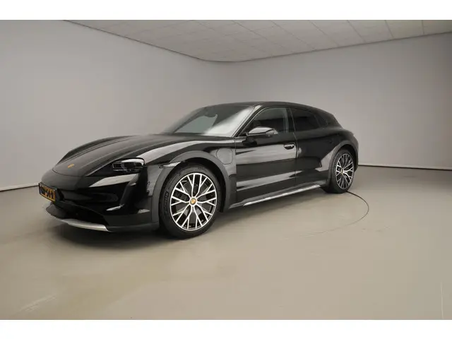 Porsche Taycan Cross Turismo 4 93 kWh 2022 Elektrisch 45