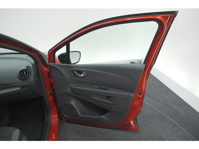 Renault Captur TCe 150 EDC Intens 2019 Benzine 63