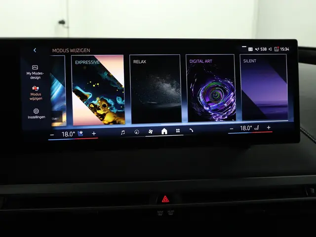 BMW iX xDrive40 2025 Elektrisch 64