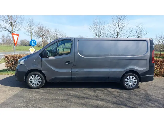 Renault Trafic 1.6 dCi T29 L2H1 Comfort 2019 Diesel 13