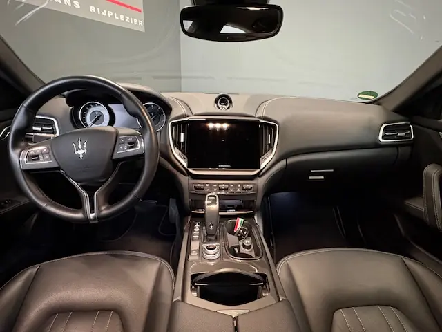 Maserati Ghibli 2