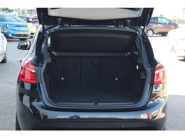 BMW 2 Serie Active Tourer 218i Sport 2015 Benzine 12