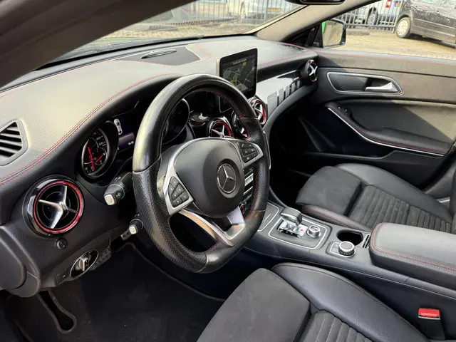 Mercedes-Benz CLA AMG 45 4MATIC Ambition 2017 Benzine 11