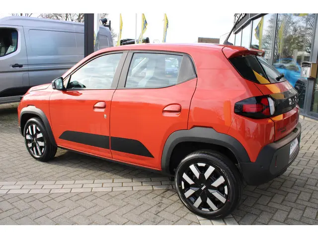 Dacia Spring Expression 65 26.8 kWh 2025 Elektrisch 9