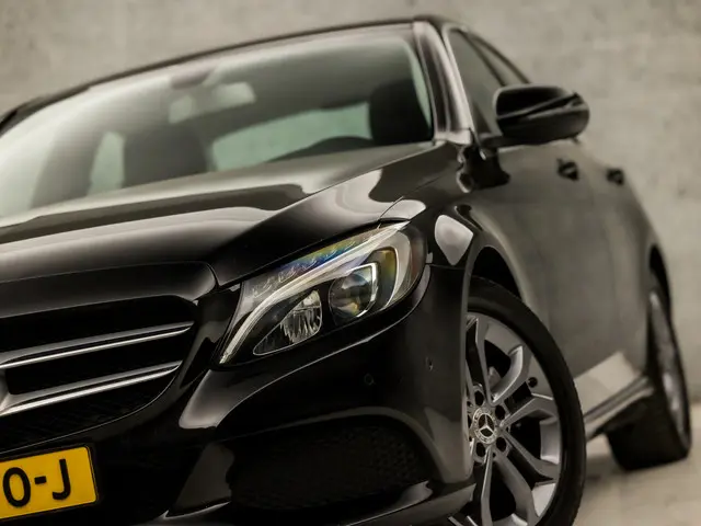 Mercedes-Benz C-Klasse 180 Sport 2018 Benzine 17