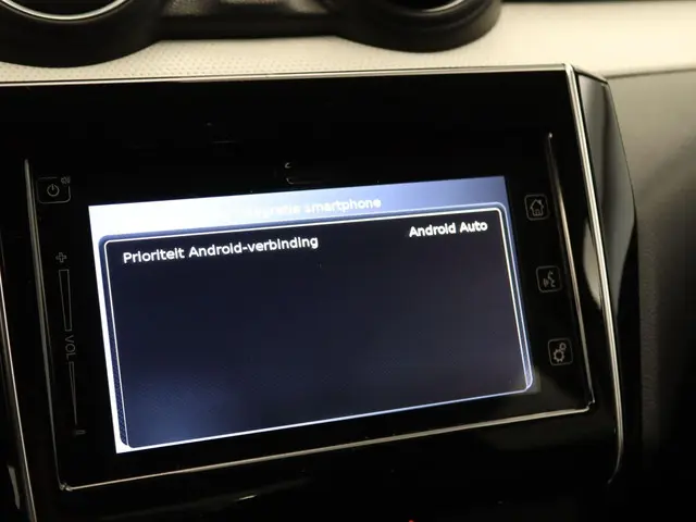 Suzuki Swift 1.2 Select Smart Hybrid 2024 Benzine 36