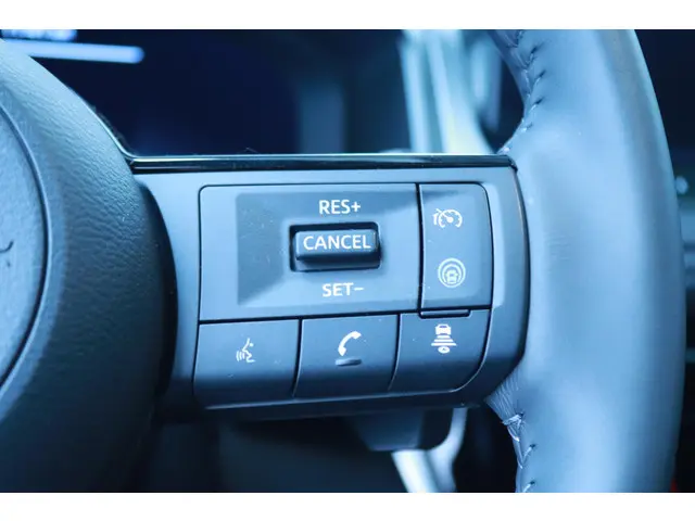 Nissan QASHQAI 1.3 MHEV Tekna + 2024 Benzine 25
