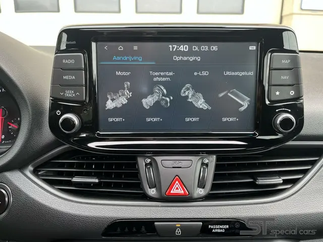 Hyundai i30 2.0 T-GDI N2 Performance|Pano 2018 Benzine 24