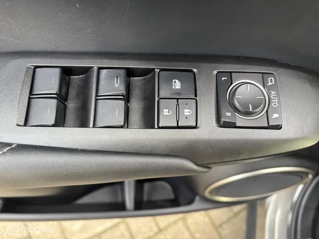 Lexus NX 300h AWD Luxury Line 2017 Hybride Benzine 17