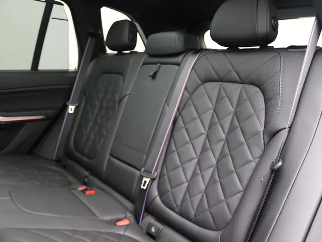 BMW X5 xDrive50e 2024 Hybride Benzine 24