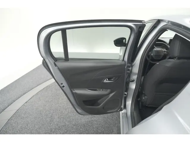 Peugeot 208 PureTech 100 Allure Pack 2023 Benzine 63