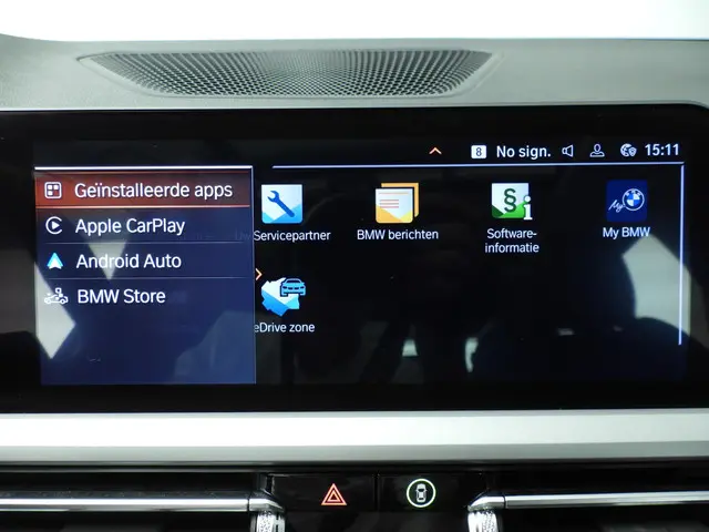 BMW 3 Serie Touring 330e 2022 Hybride Benzine 38
