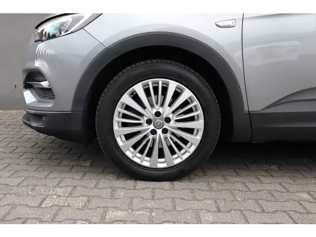 Opel Grandland X 1.2 Turbo 2017 Benzine 16