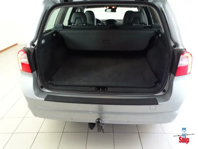 Volvo V70 1.6 T4 Limited Edition 2012 Benzine 26