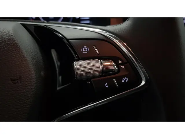 Škoda Kamiq 1.0 TSI DSG Style 2021 Benzine 20