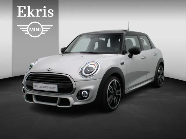 MINI 5-Deurs Cooper 2020 Benzine