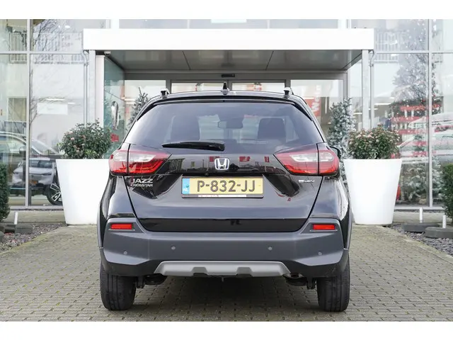 Honda Jazz 1.5i e:HEV CROSSTAR 2022 Hybride Benzine 53